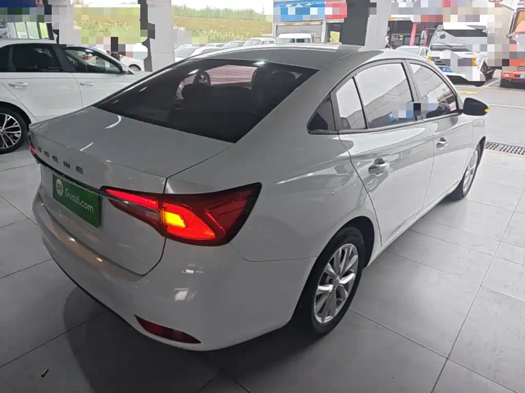 Roewe i5 — фото 7