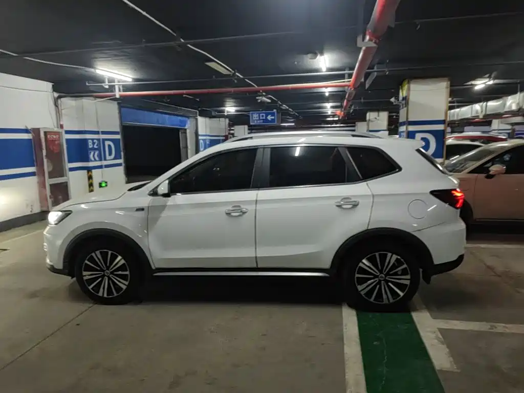 Roewe RX5 — фото 4
