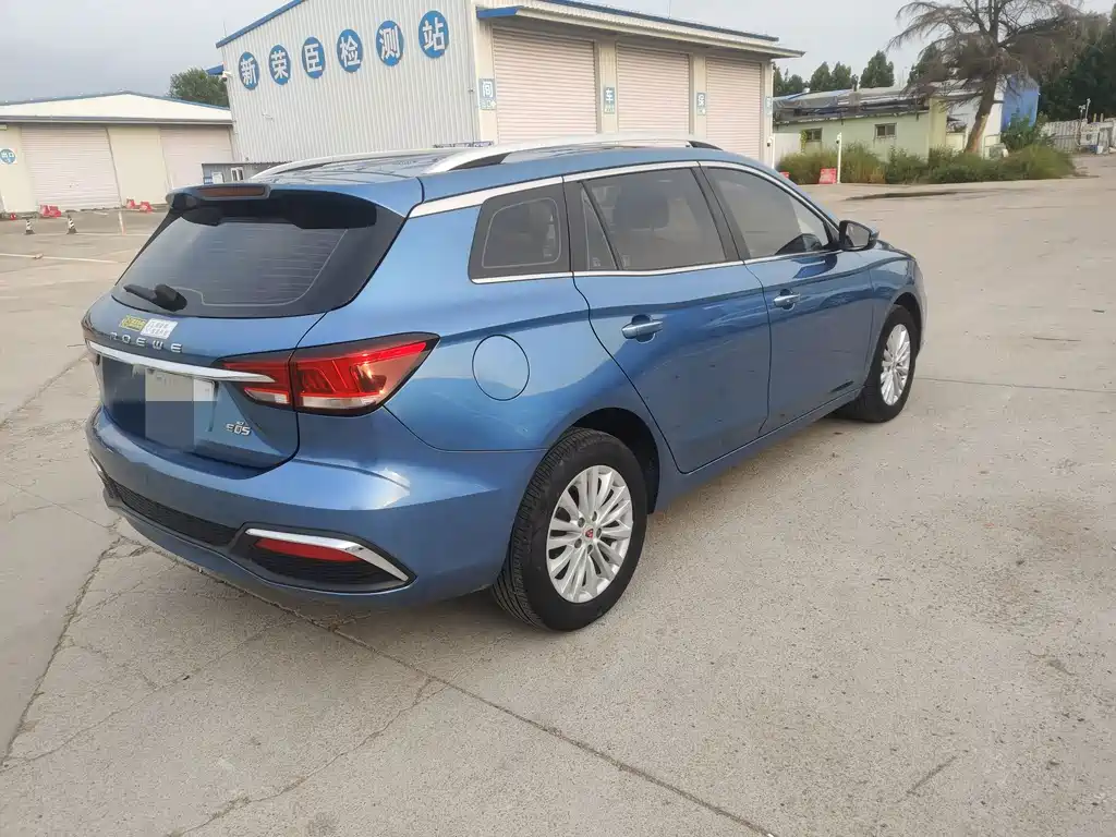 Roewe Ei5 — фото 4