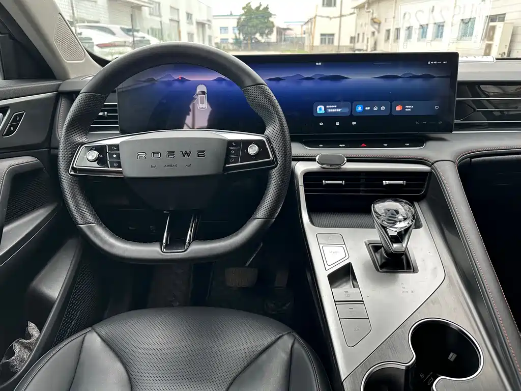 Roewe RX5 — фото 11