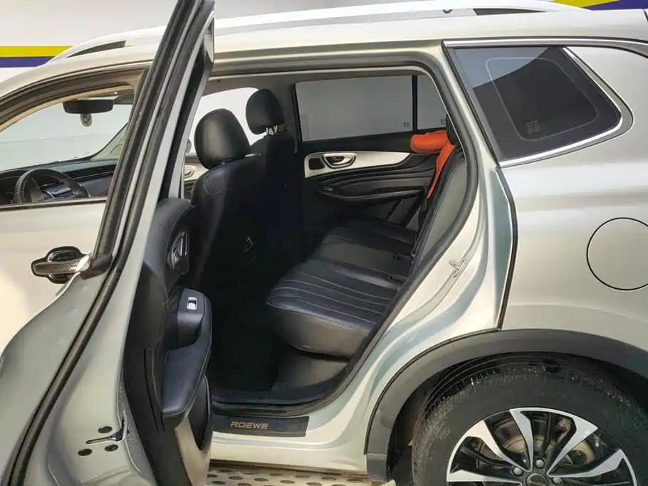 Roewe RX5 eMAX — фото 11