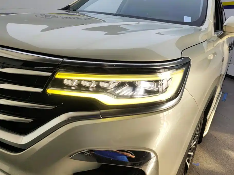 Roewe RX5 eMAX — фото 5