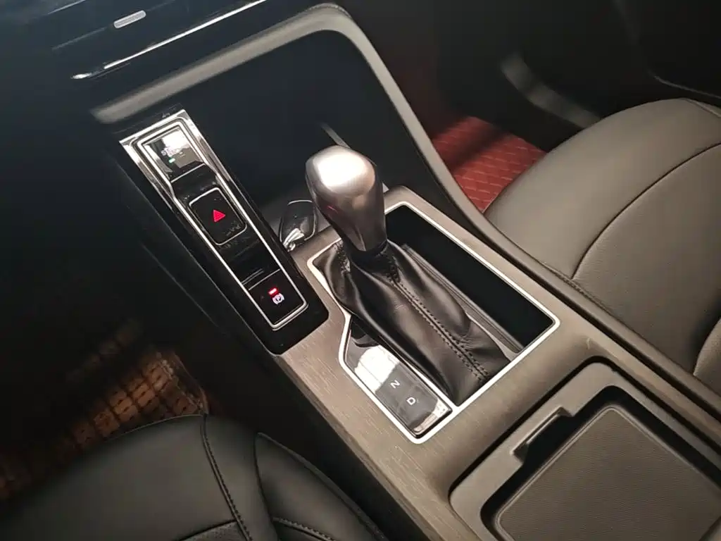Roewe i5 — фото 14