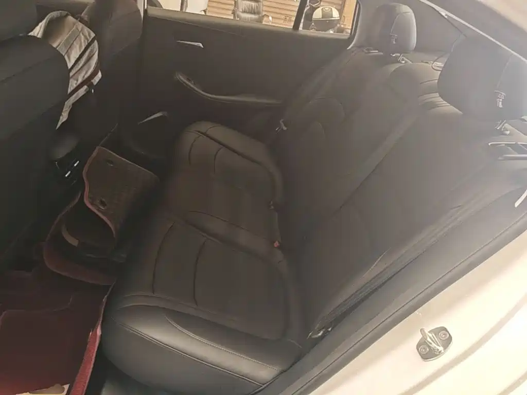 Roewe i5 — фото 17
