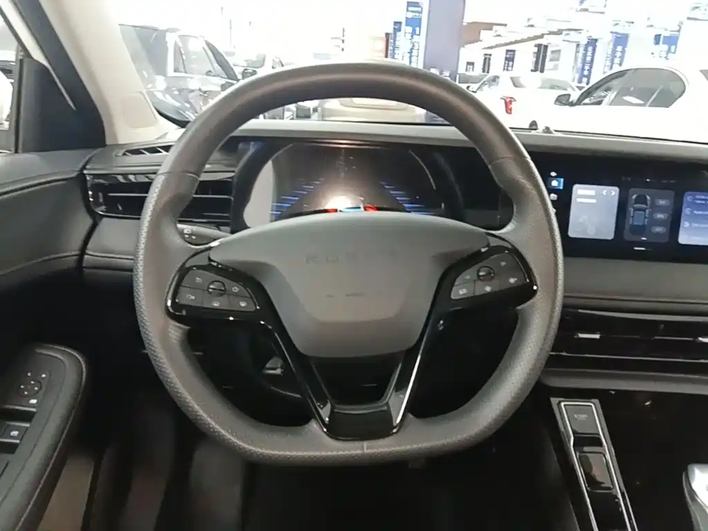 Roewe i5 — фото 11