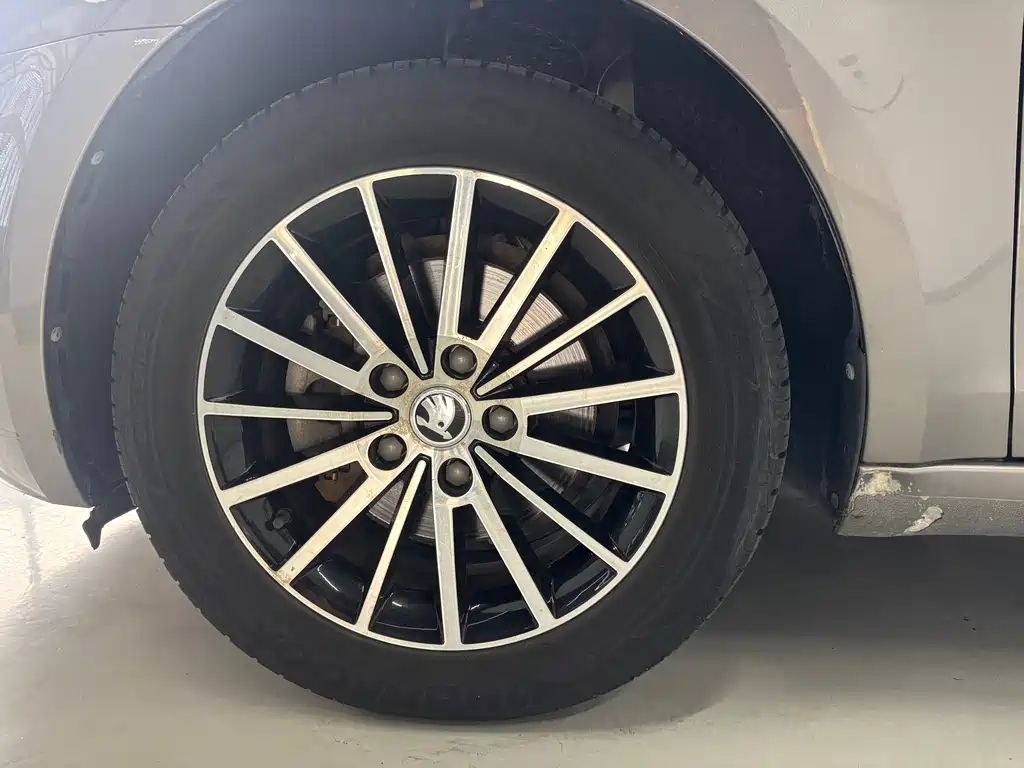 Skoda Octavia — фото 13