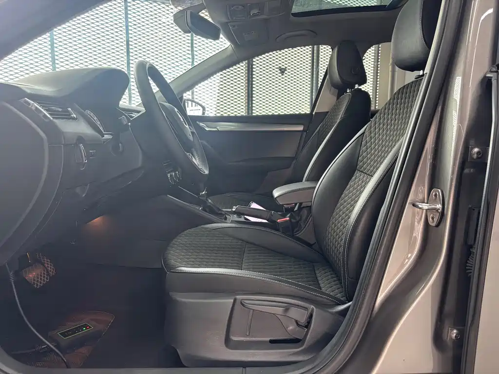 Skoda Octavia — фото 10
