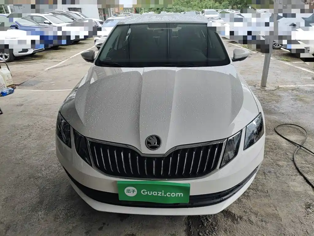 Skoda Octavia — фото 3