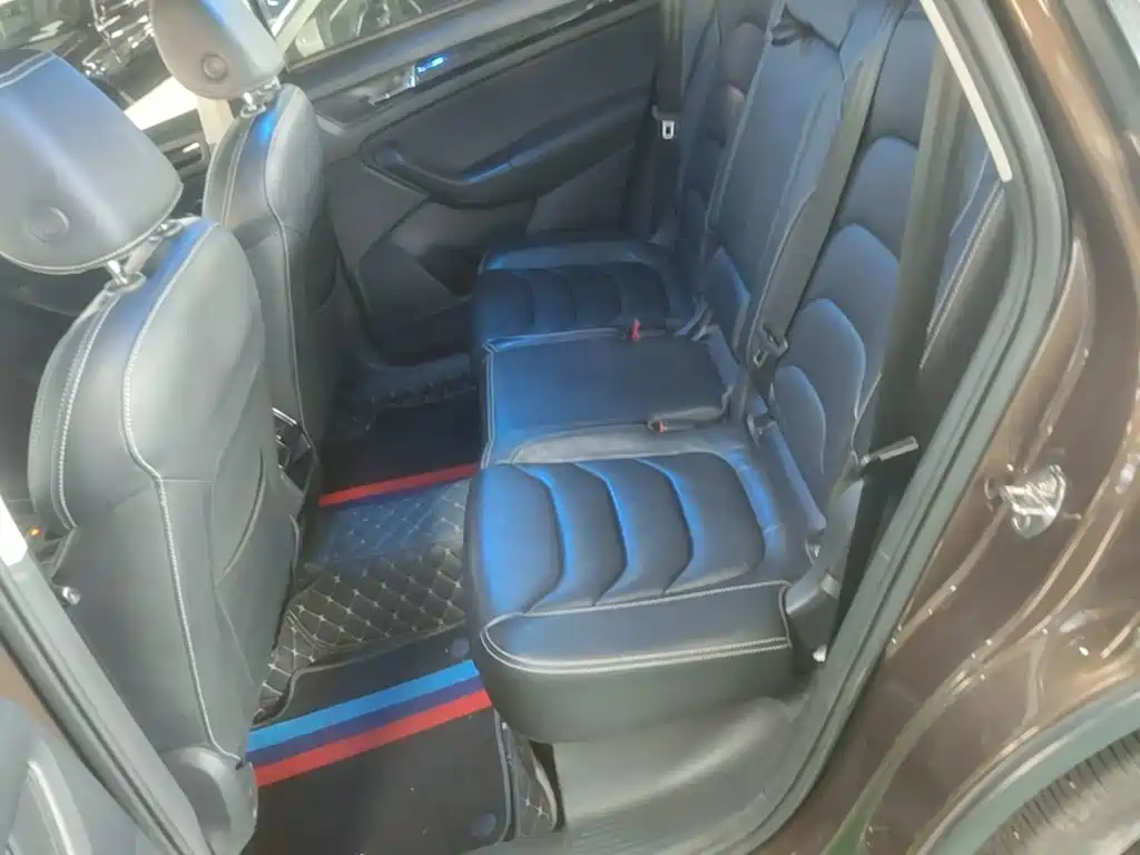 Skoda Kodiaq — фото 17