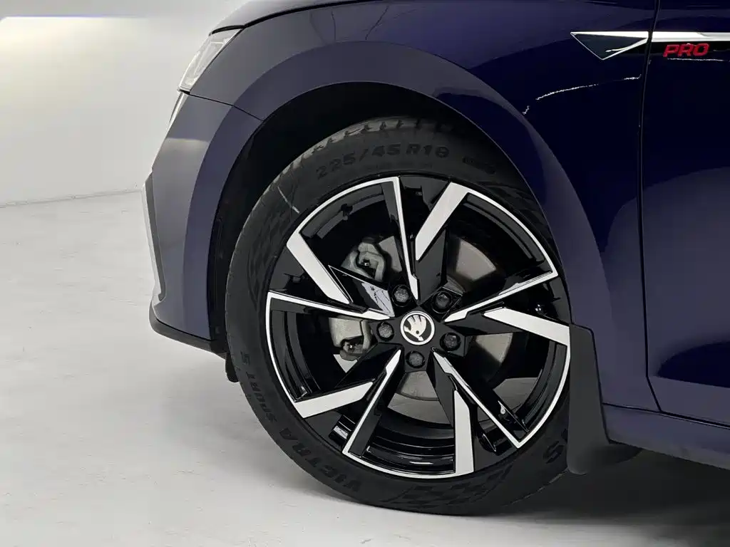 Skoda Octavia — фото 13