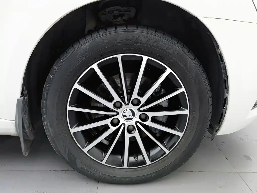 Skoda Octavia — фото 17