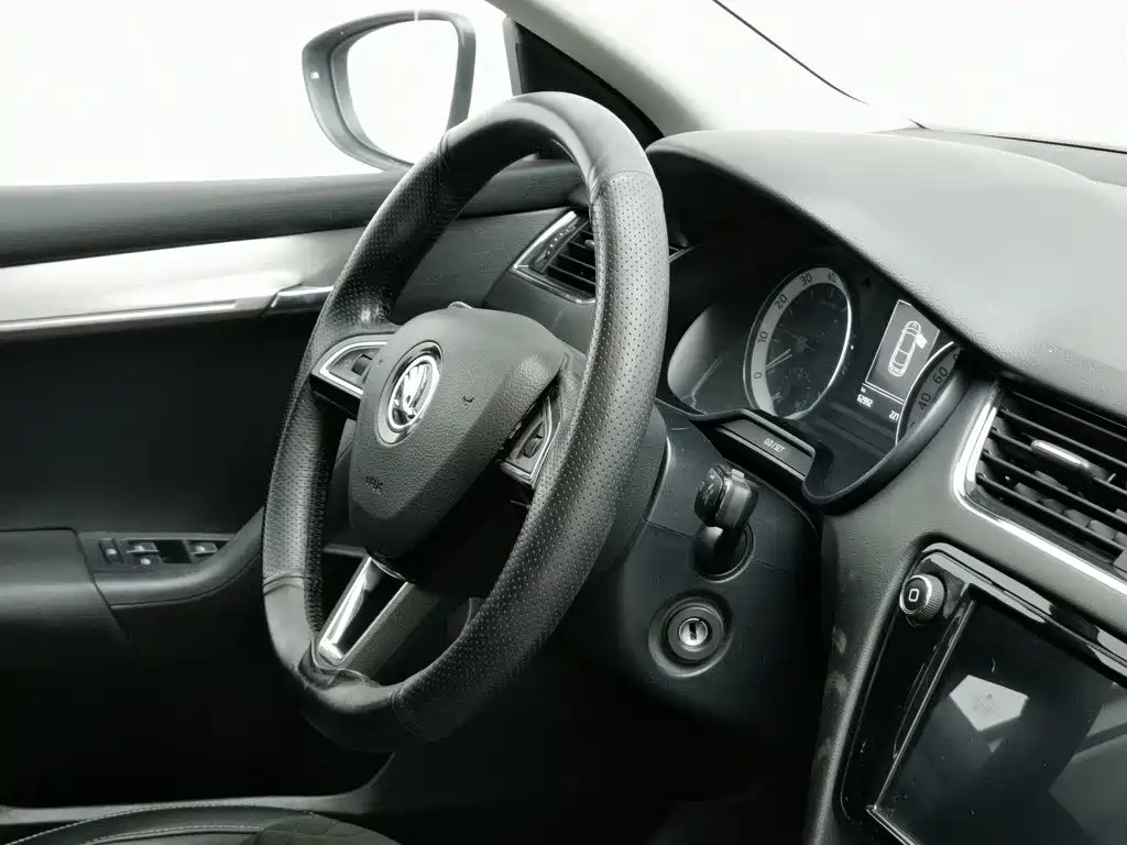 Skoda Octavia — фото 22