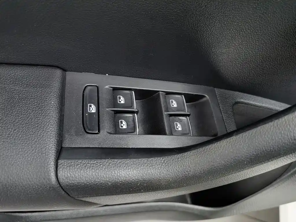 Skoda Octavia — фото 9