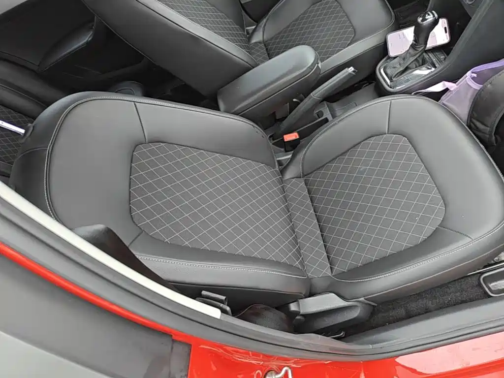 Skoda Rapid Spaceback — фото 25
