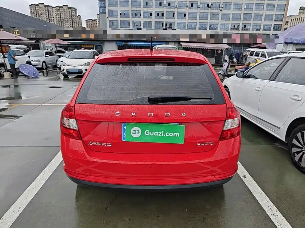 Skoda Rapid Spaceback — фото 6