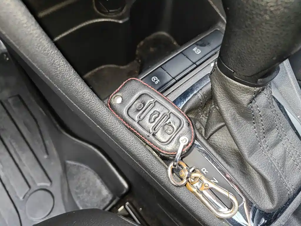 Skoda Rapid Spaceback — фото 9