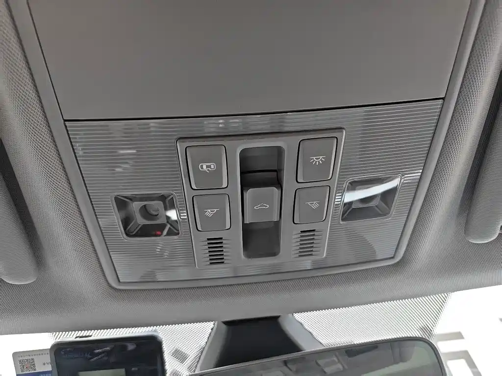 Skoda Superb — фото 18