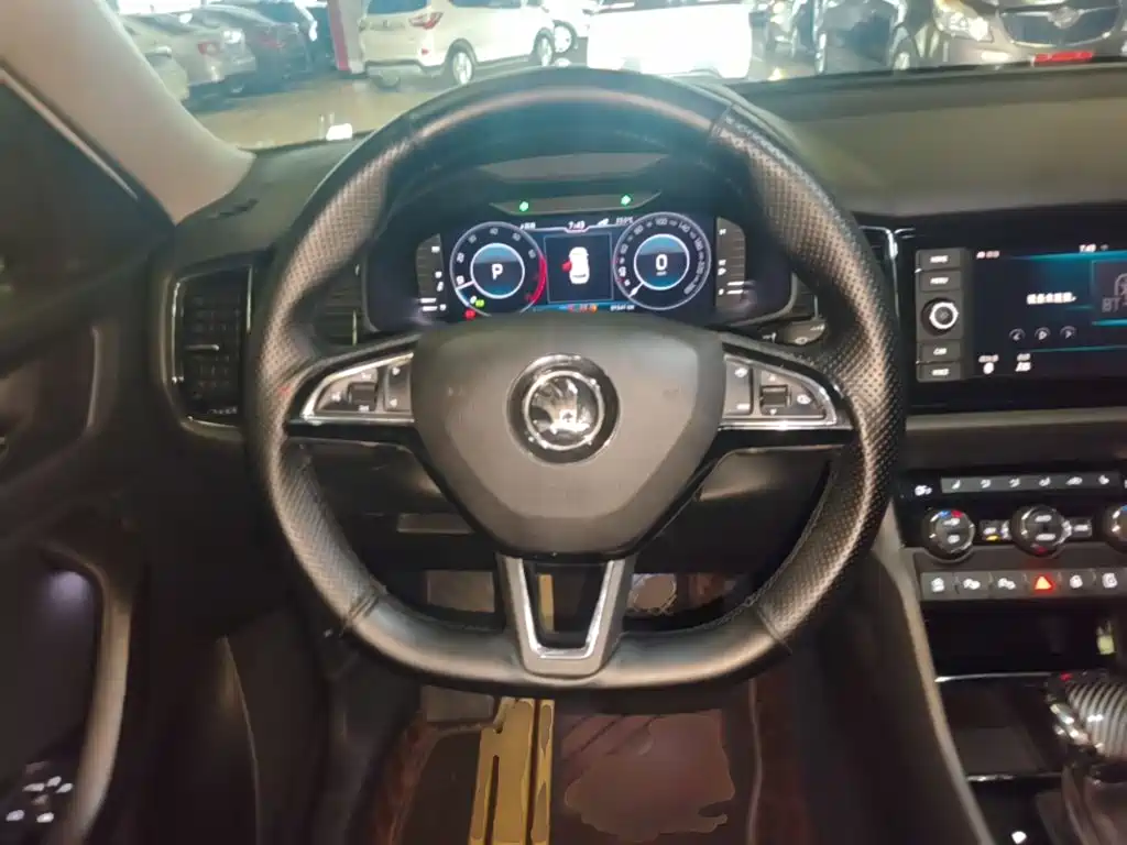 Skoda Kodiaq — фото 11
