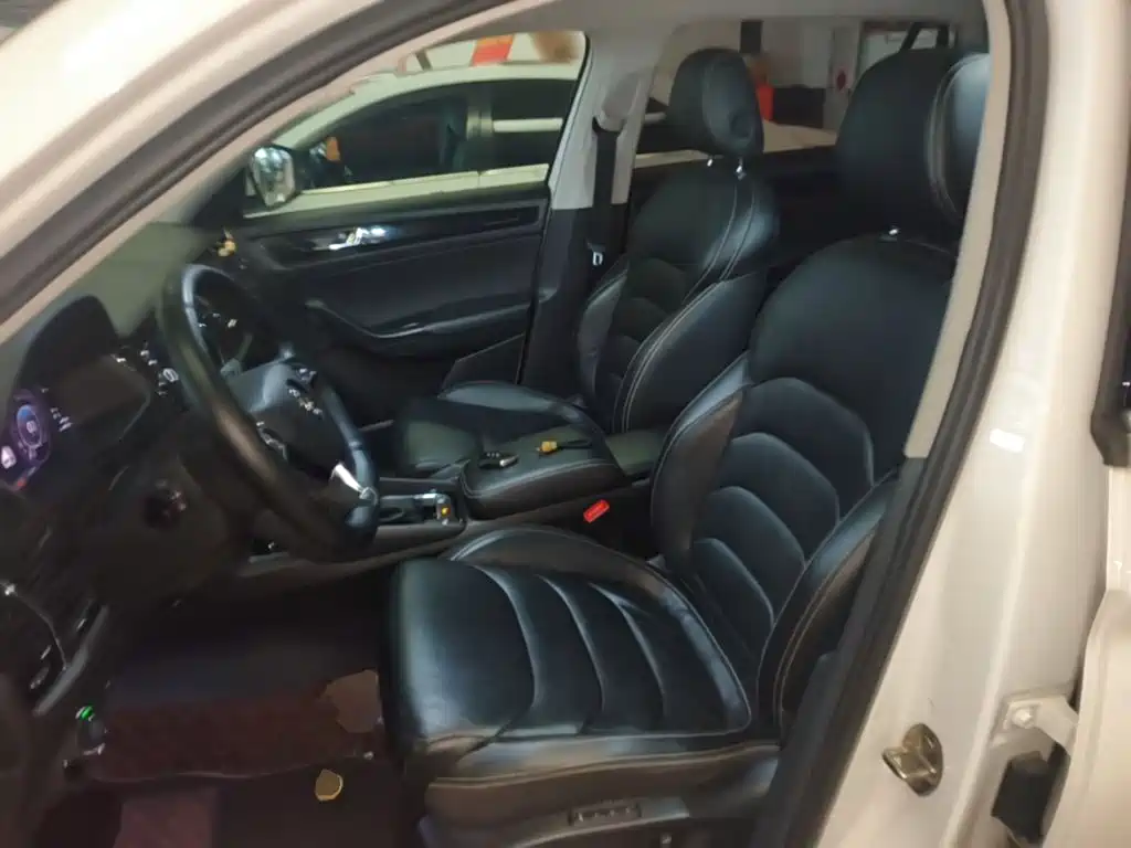 Skoda Kodiaq — фото 15