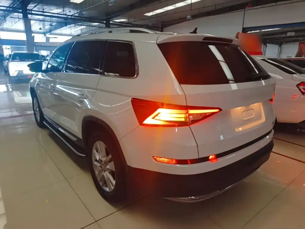 Skoda Kodiaq — фото 5