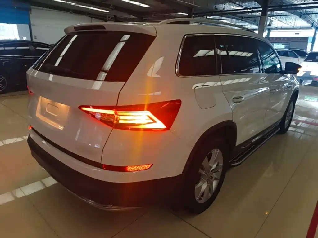 Skoda Kodiaq — фото 7