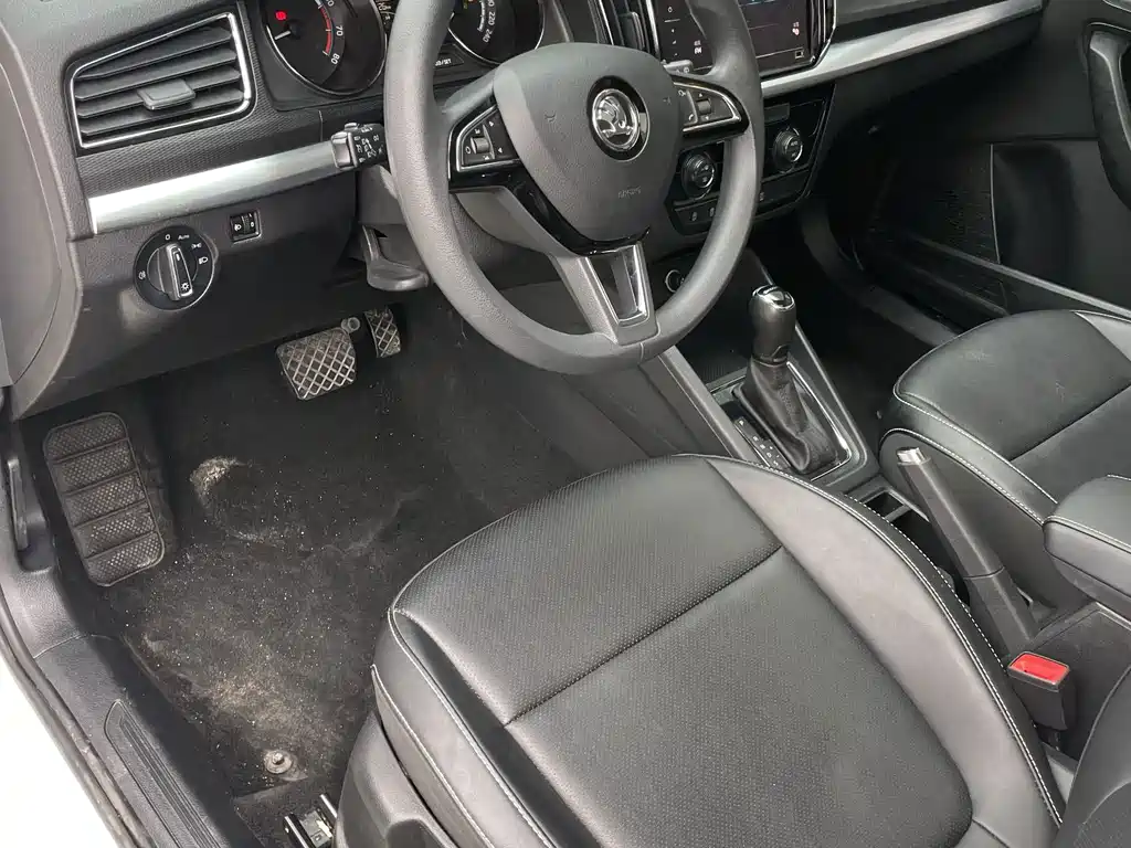 Skoda Kamiq — фото 18