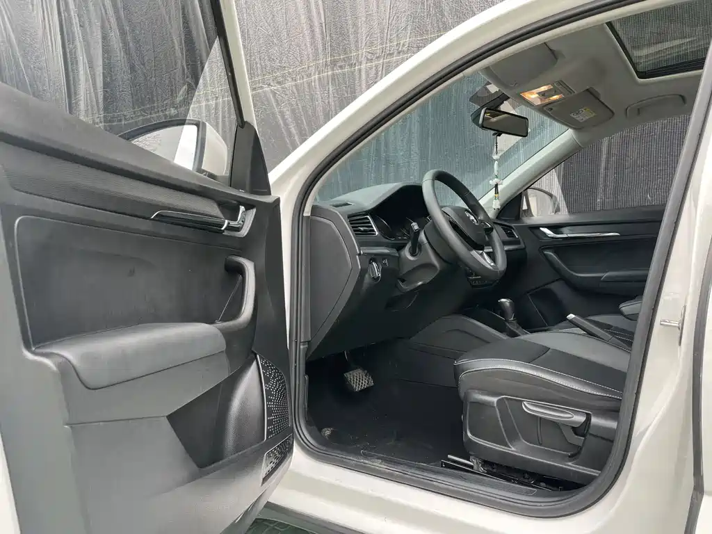 Skoda Kamiq — фото 21