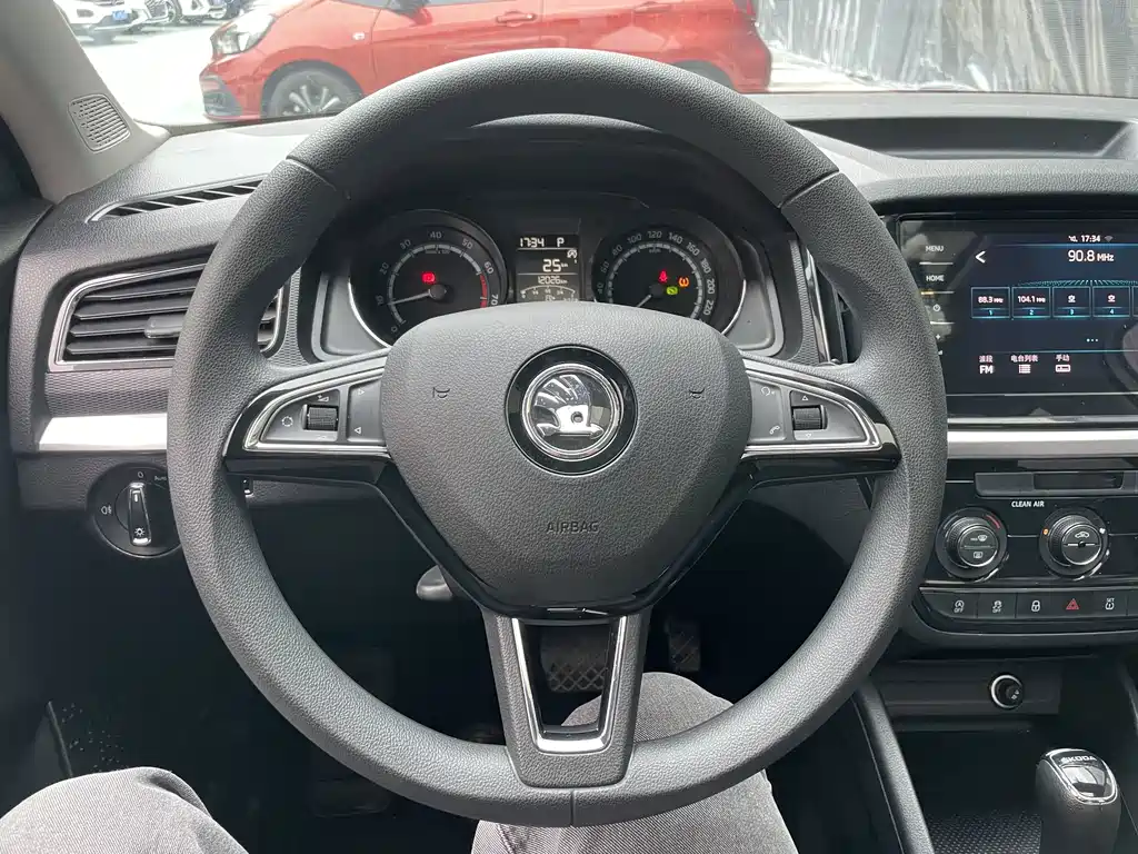 Skoda Kamiq — фото 22