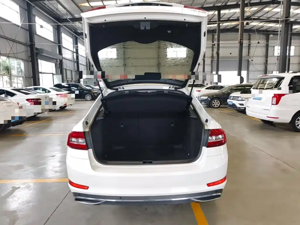 Skoda Octavia — фото 19
