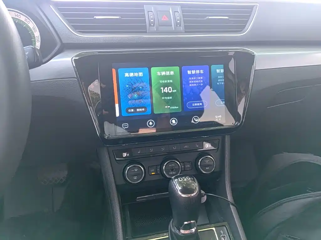 Skoda Superb — фото 9
