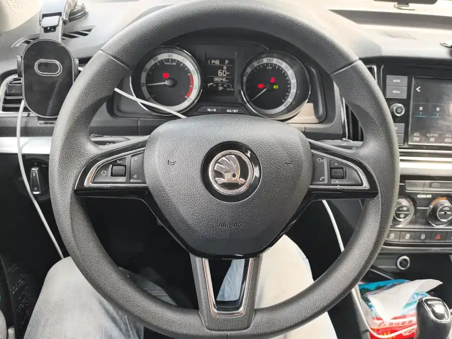 Skoda Kamiq — фото 15