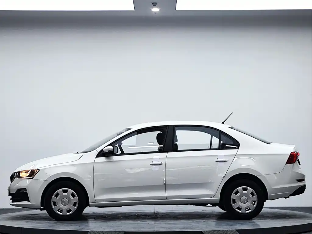 Skoda Rapid — фото 5