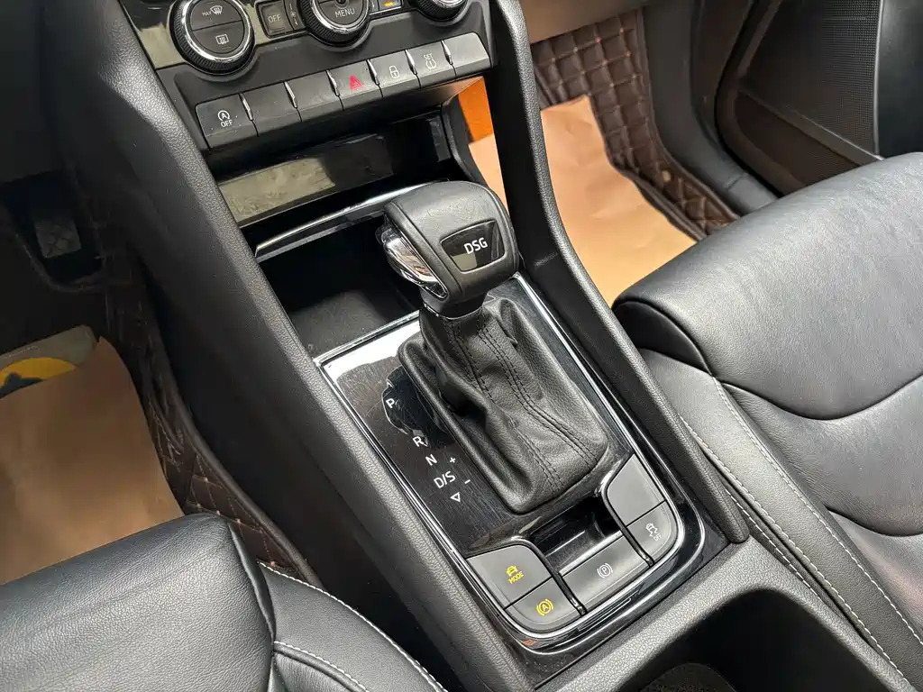 Skoda Kodiaq — фото 17