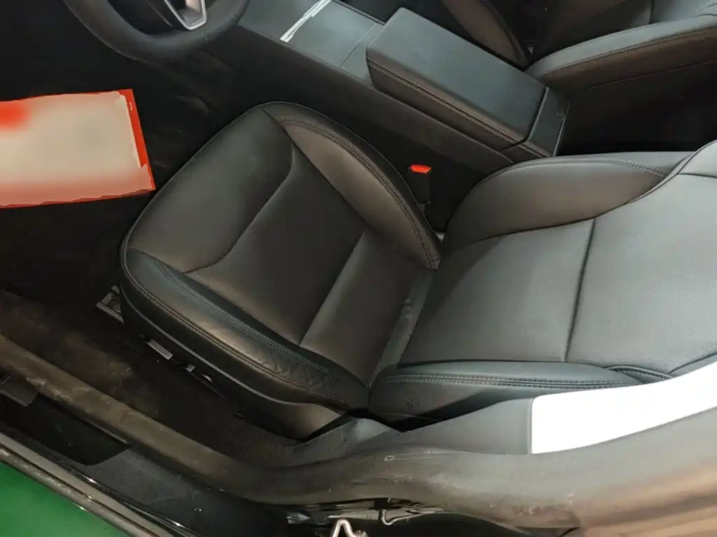 Tesla Model 3 — фото 15