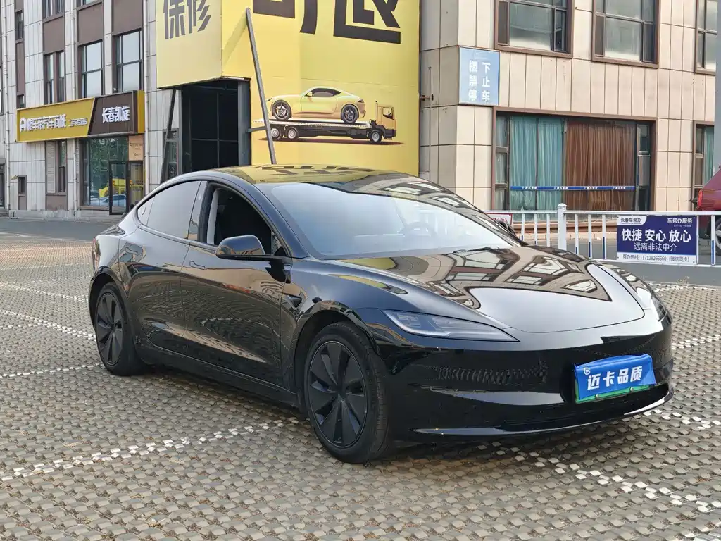Tesla Model 3 — фото 3