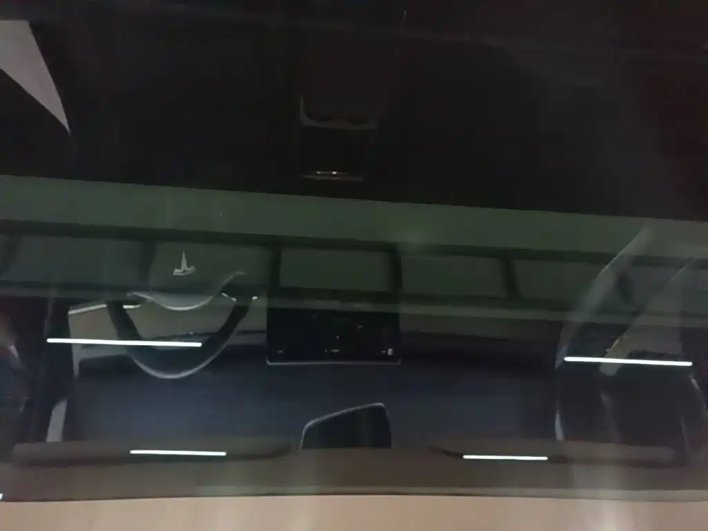 Tesla Model Y — фото 18