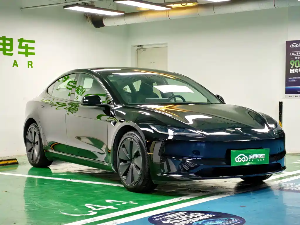 Tesla Model 3 — фото 5