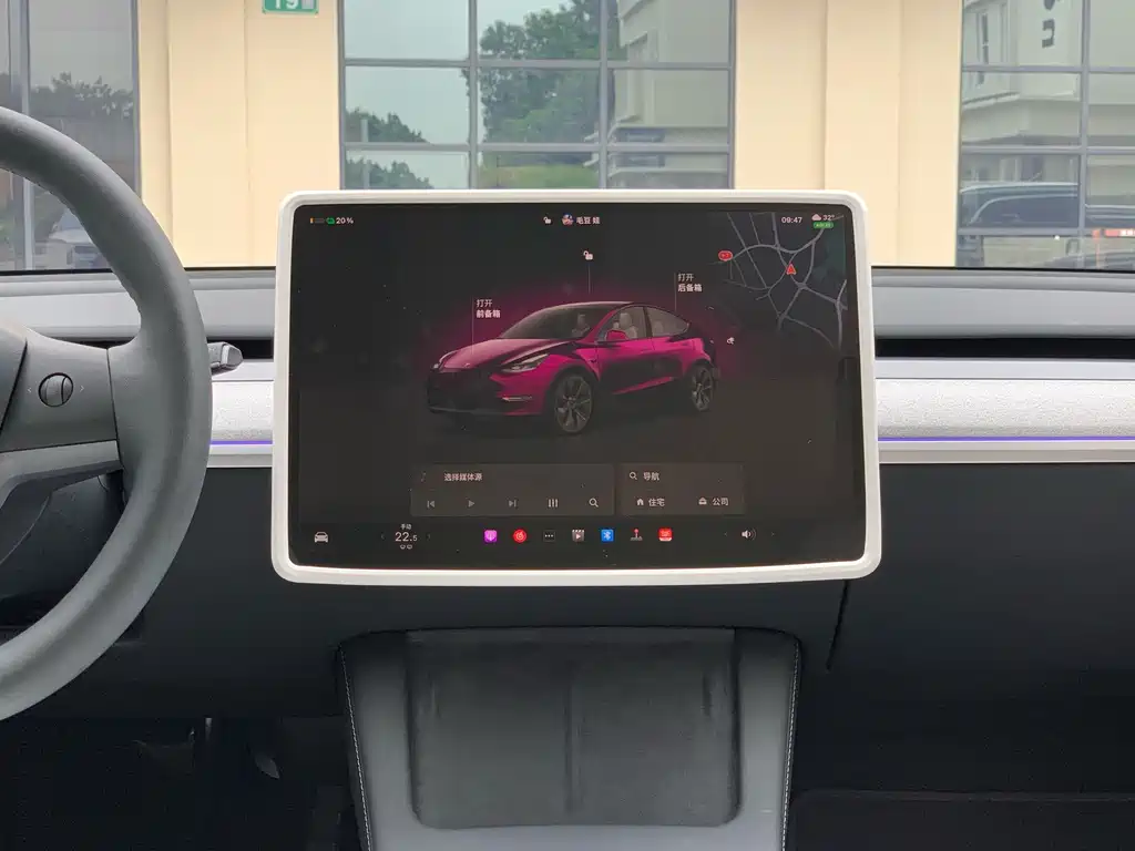 Tesla Model Y — фото 20