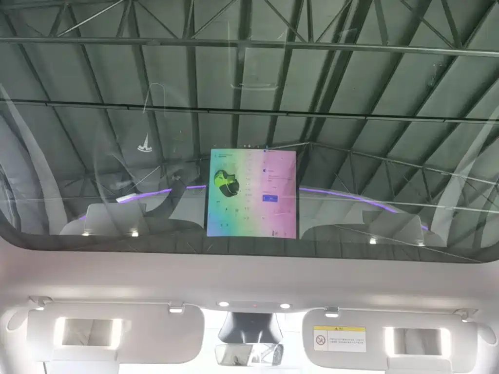 Tesla Model Y — фото 13