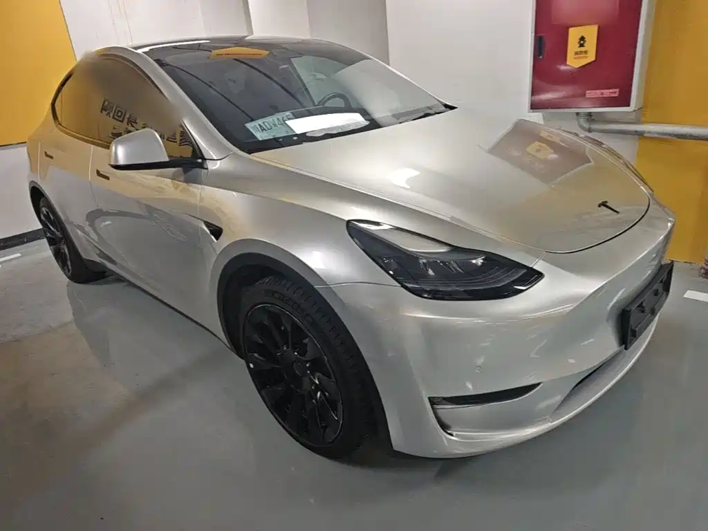 Tesla Model Y — фото 4