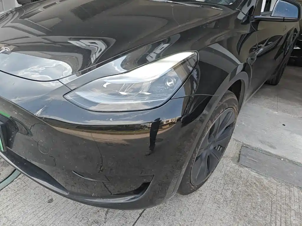 Tesla Model Y — фото 24