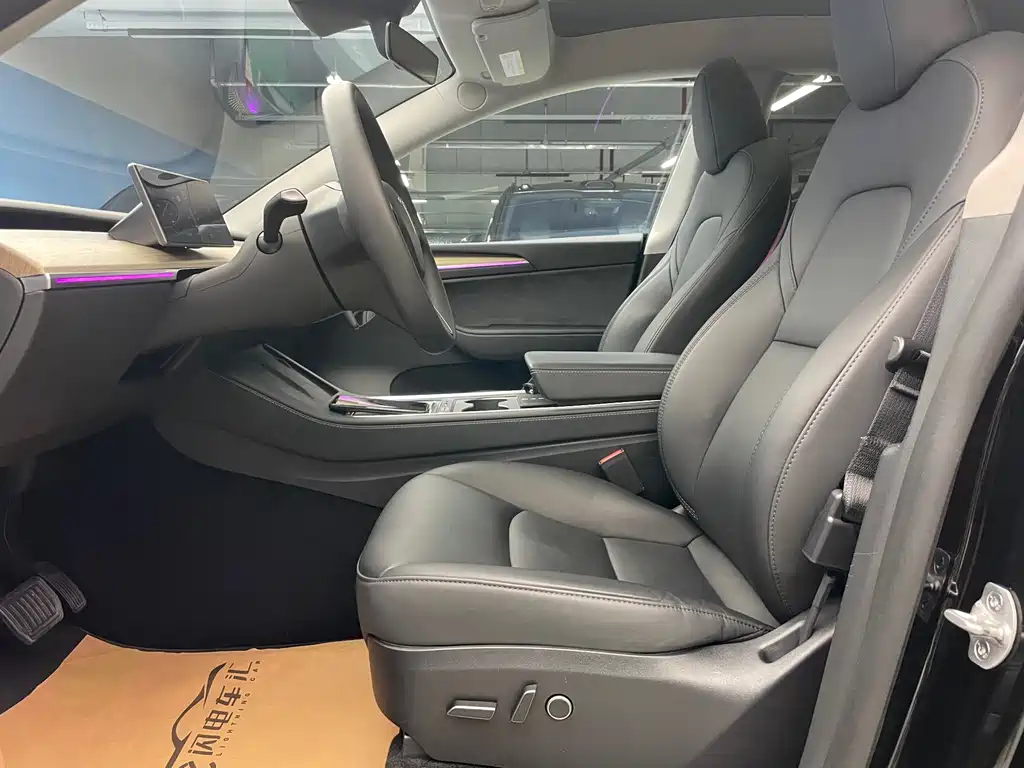 Tesla Model Y — фото 11
