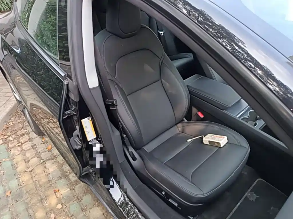 Tesla Model 3 — фото 25