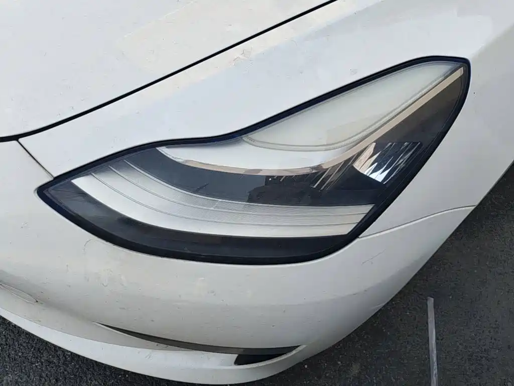Tesla Model 3 — фото 24