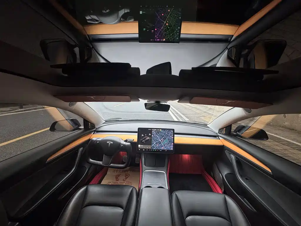 Tesla Model 3 — фото 10