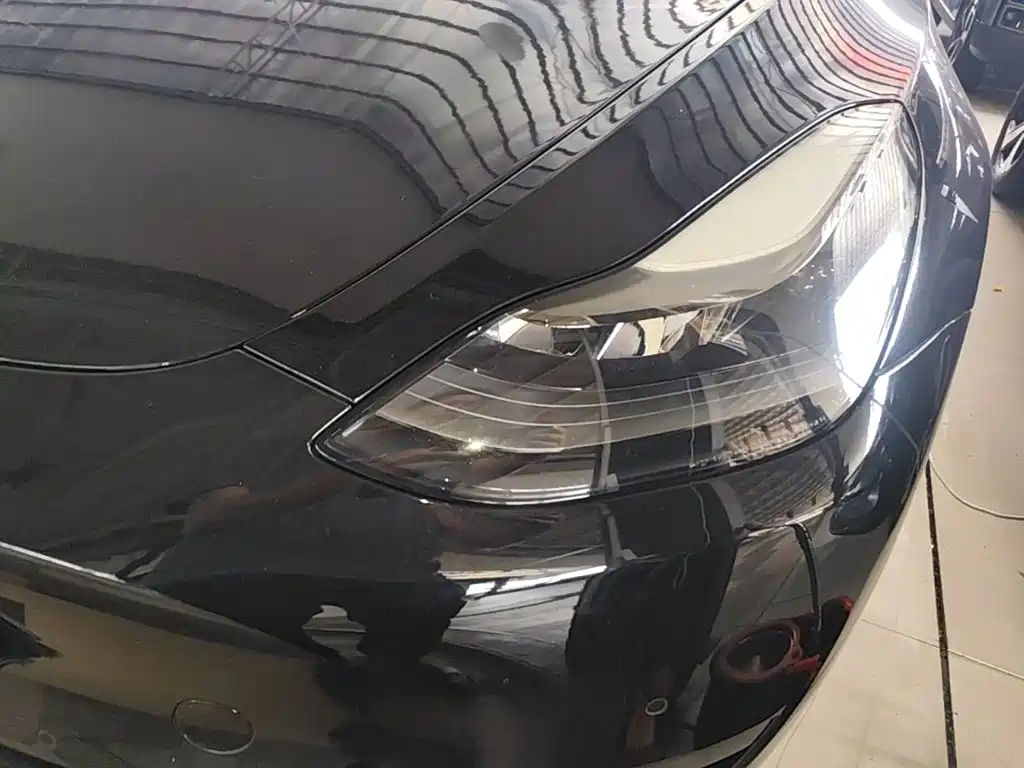 Tesla Model Y — фото 24