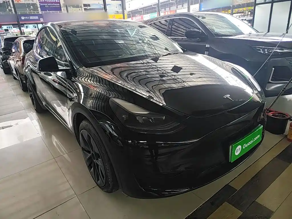 Tesla Model Y — фото 4