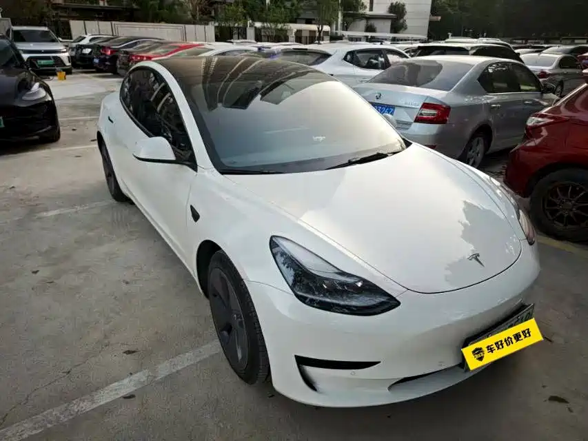 Tesla Model 3 — фото 3