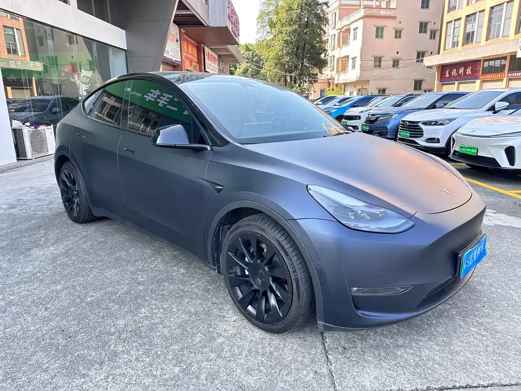 Tesla Model Y — фото 3
