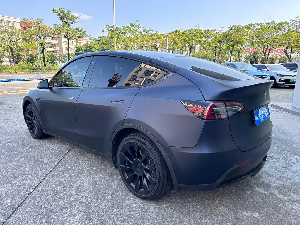 Tesla Model Y — фото 4